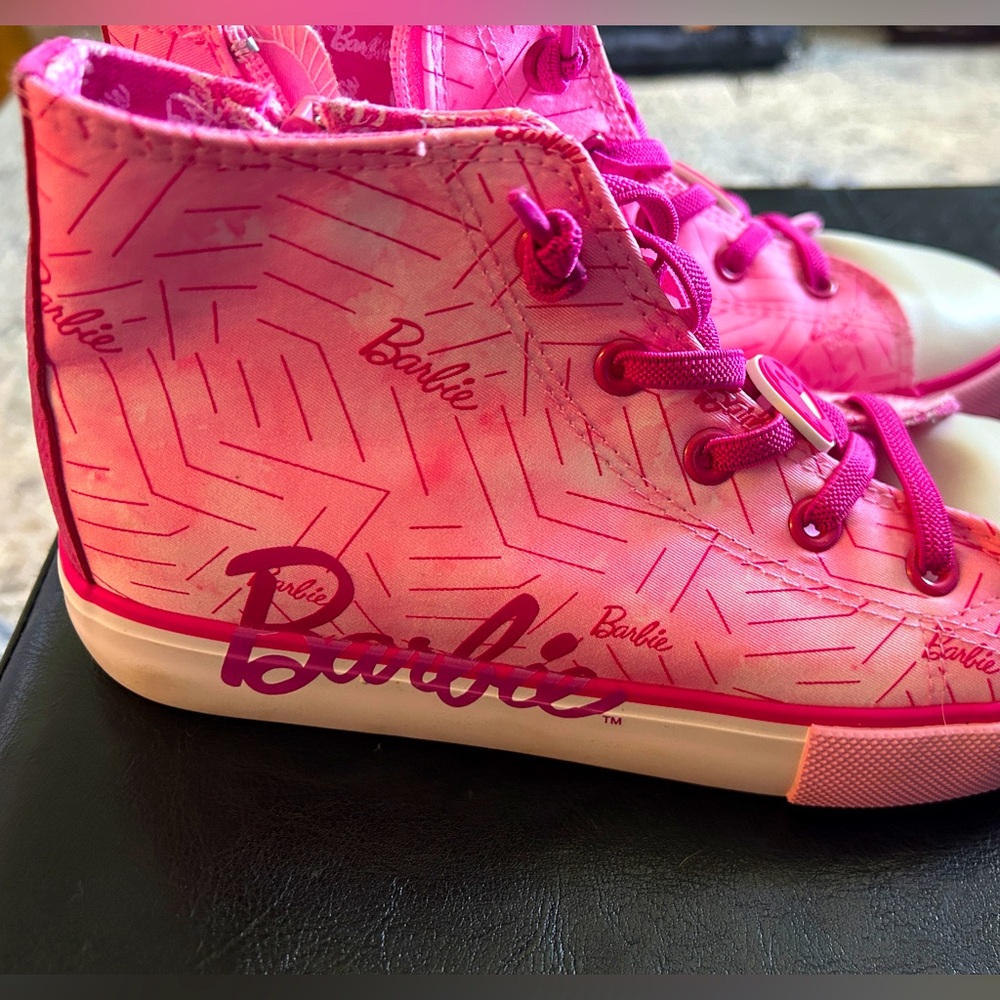 Barbie pink high top sneakers with zipper: EUC!